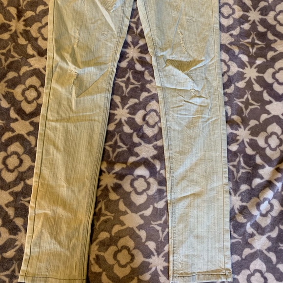 Jeans - Picture 2 of 5